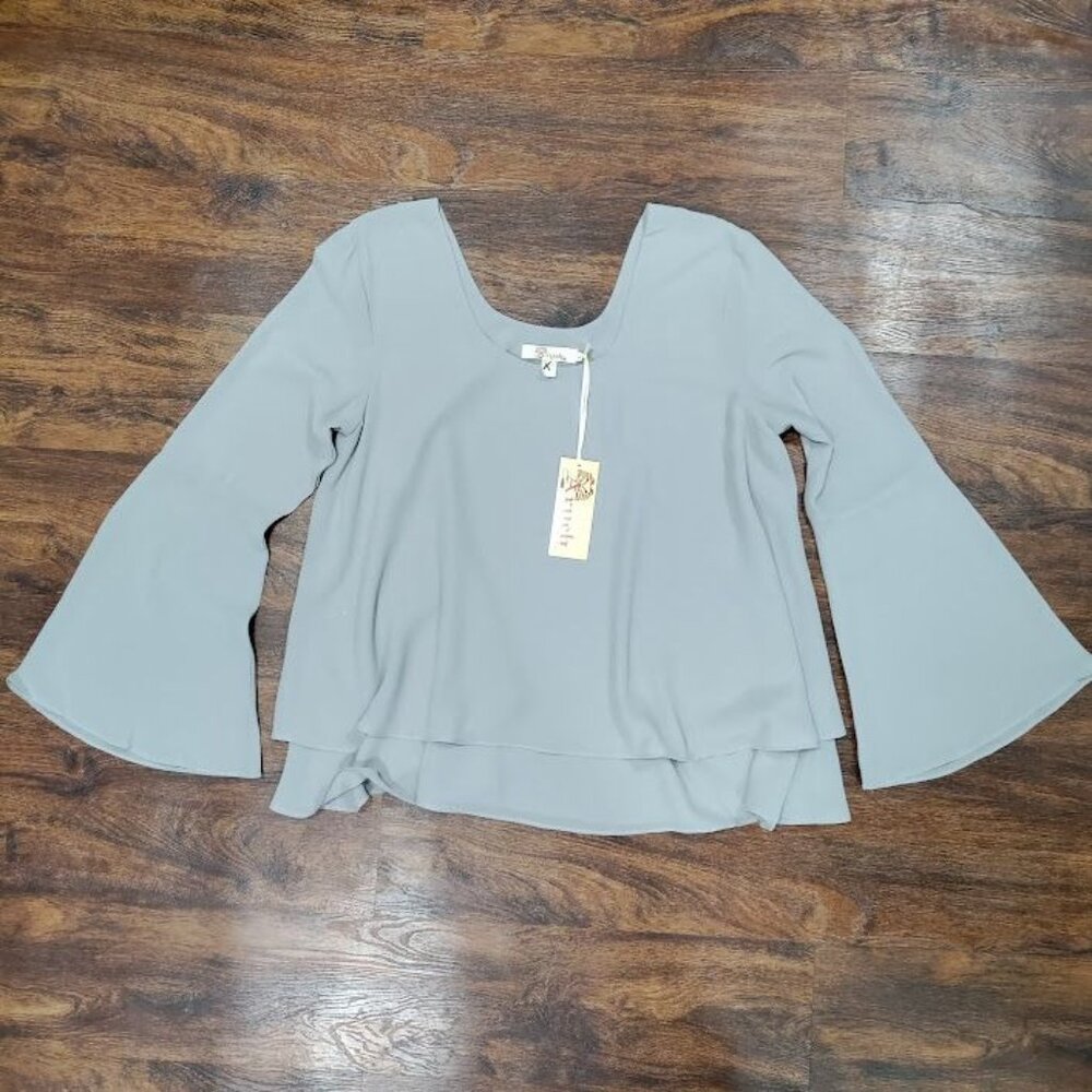 NWT Aryeh Whimsy Artsey Boho Oversized Tiered Bell Sleeve Blouse Gray Womens L - Picture 5 of 12